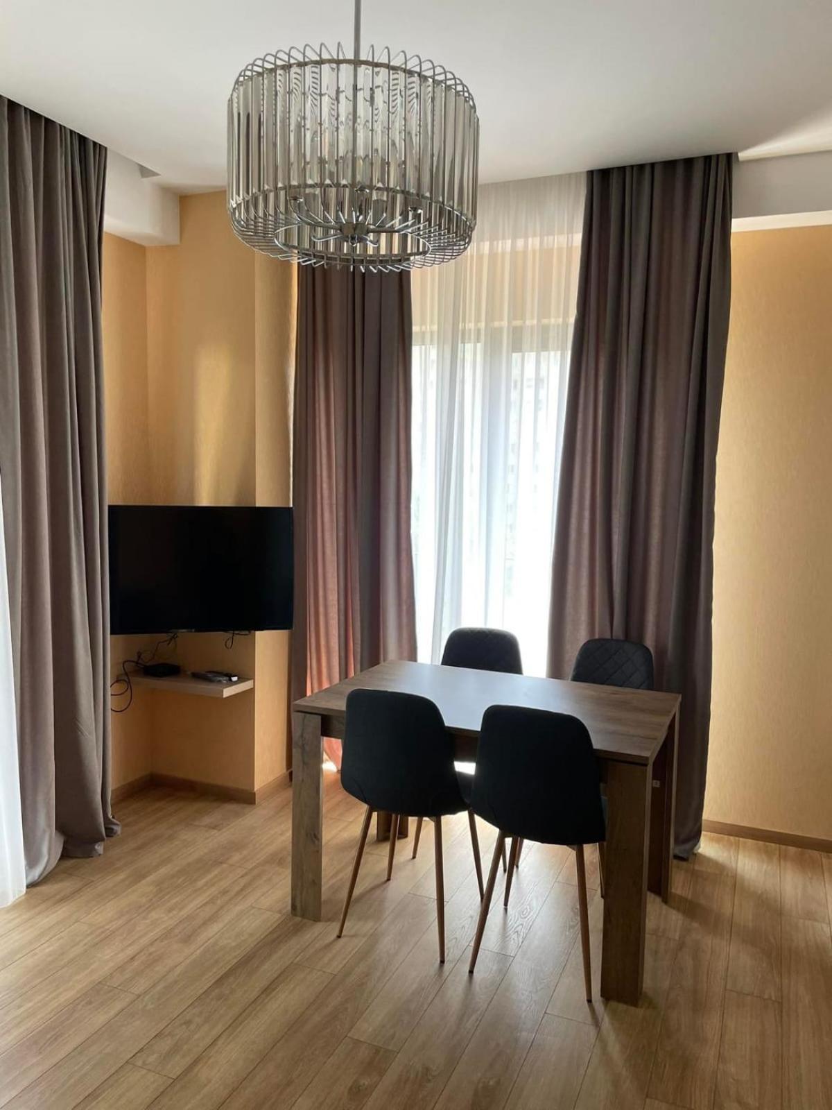 Tbilisi Hilton Apartment Экстерьер фото