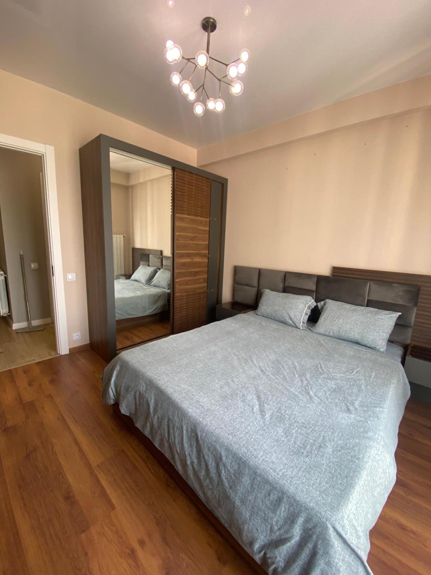 Tbilisi Hilton Apartment Экстерьер фото