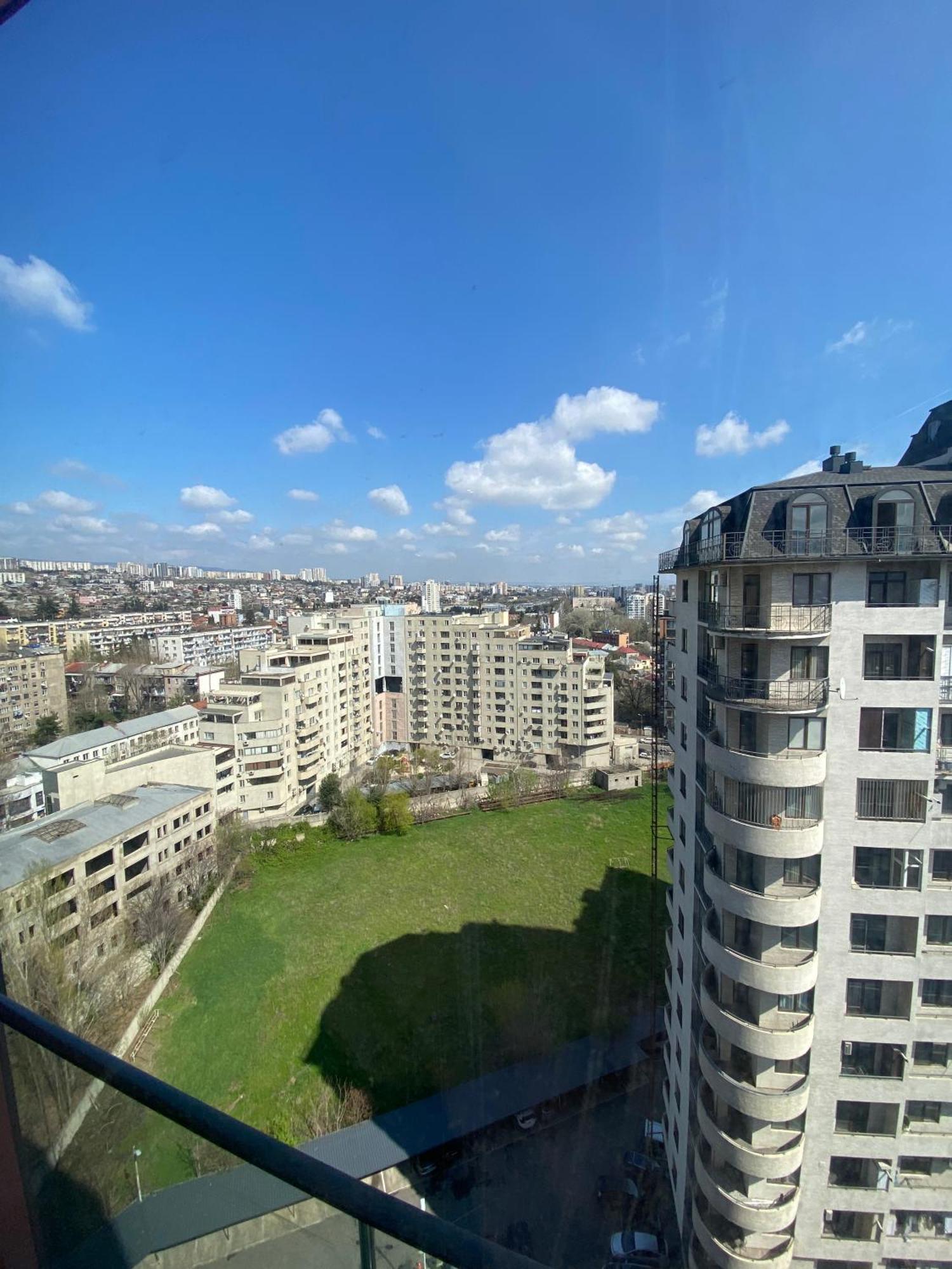 Tbilisi Hilton Apartment Экстерьер фото
