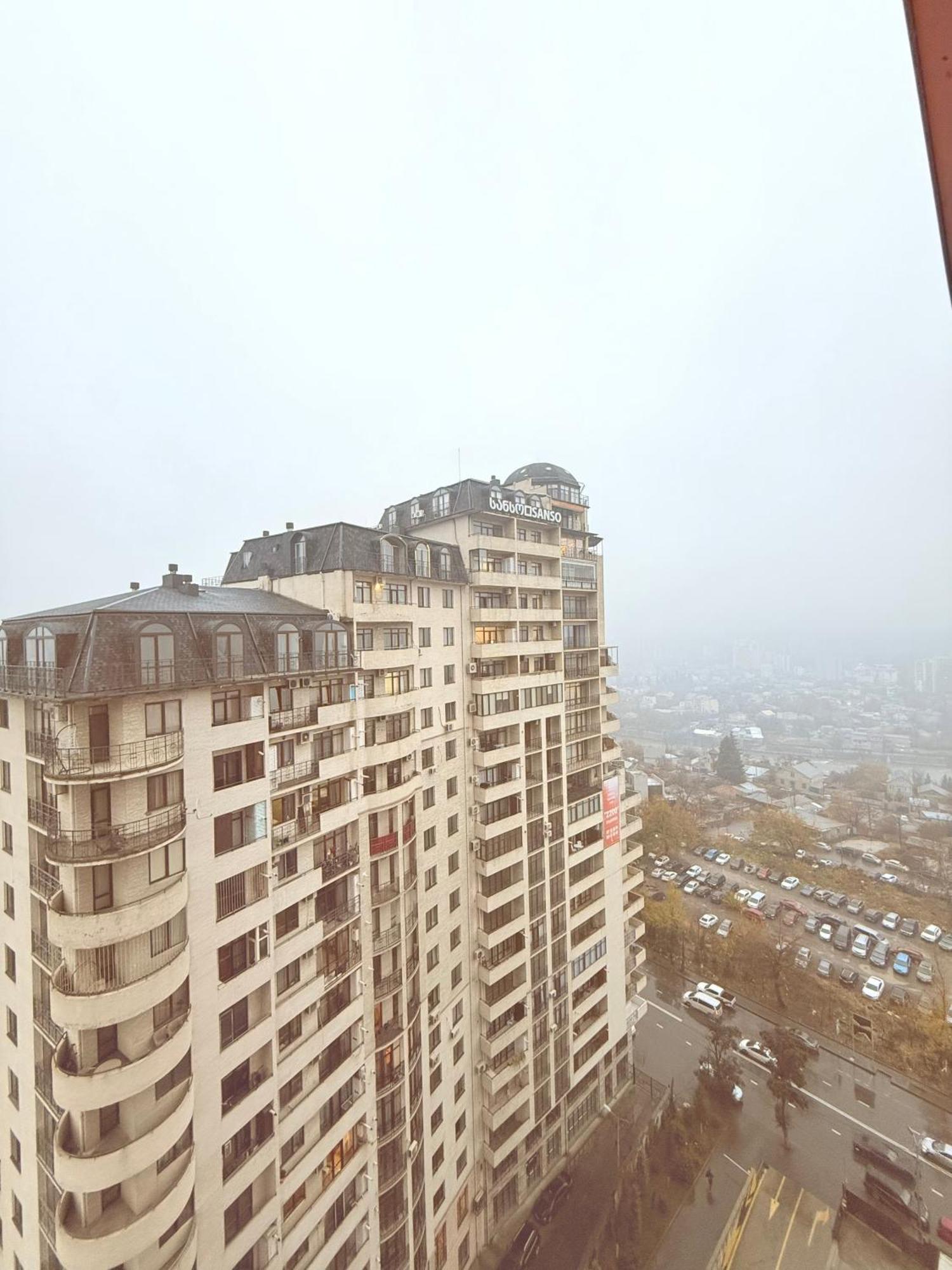 Tbilisi Hilton Apartment Экстерьер фото