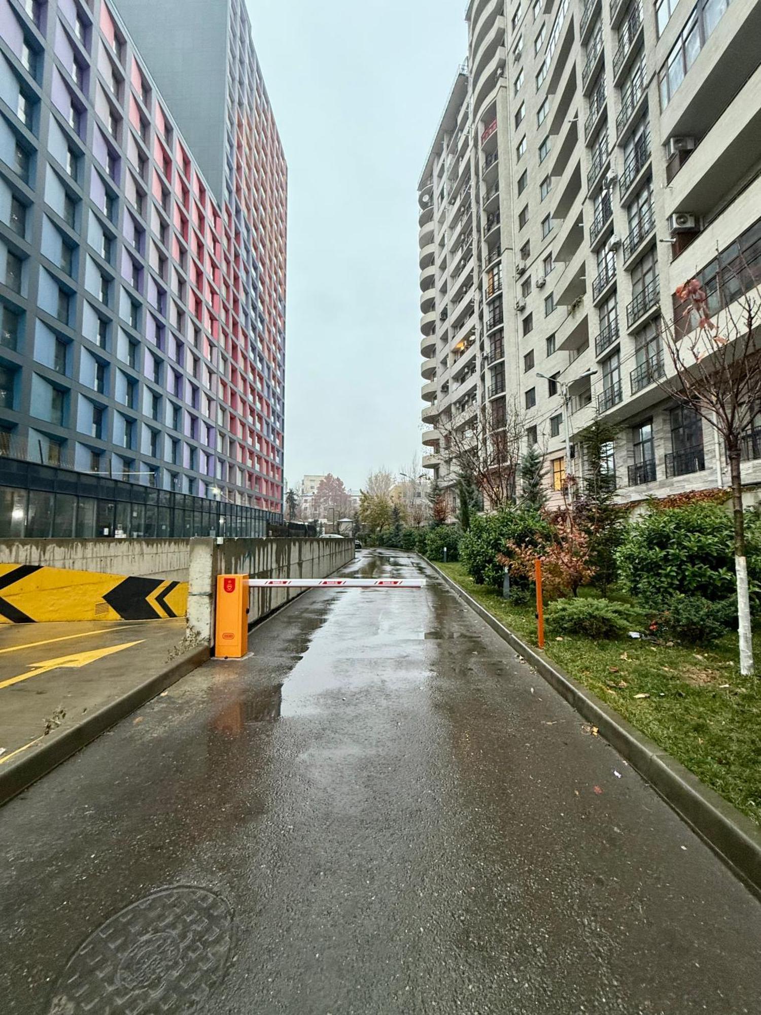 Tbilisi Hilton Apartment Экстерьер фото