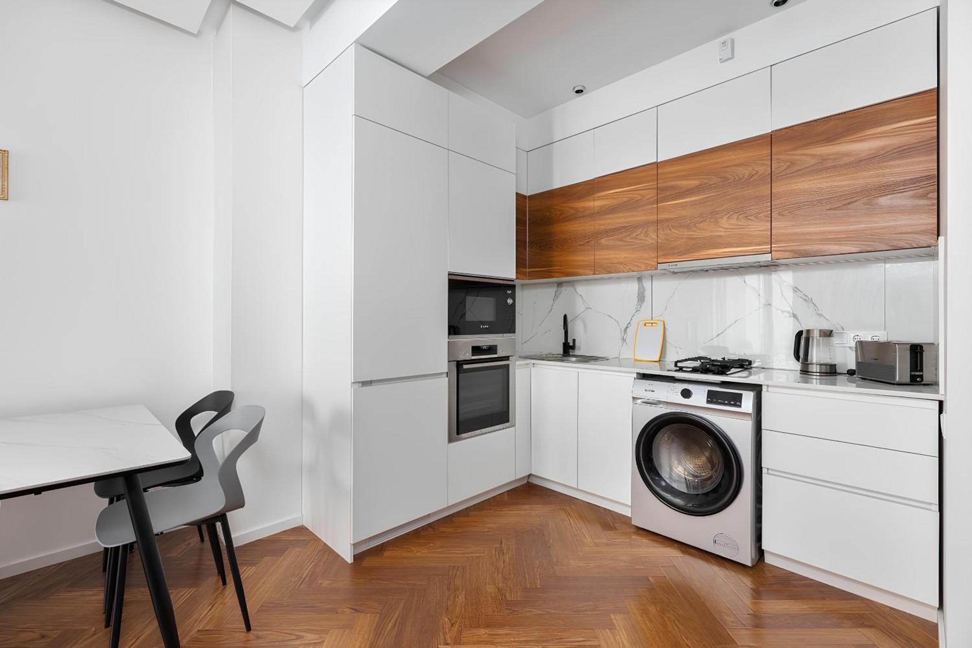 Tbilisi Hilton Apartment Экстерьер фото